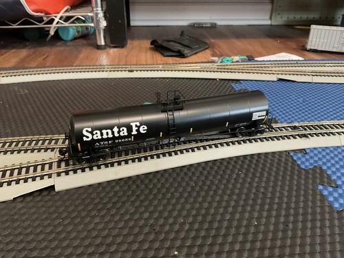Coche cisterna Walthers Mainline 910-48205 HO Trinity 25 k gal Santa Fe ATSF 98658 | Condition: New