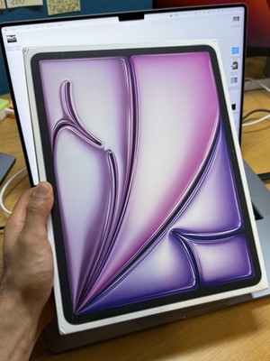 New Apple iPad Air 13 Inch 512GB M3 Chip WiFi + Cellular Unlocked Purple #24412