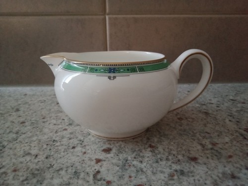 Wedgwood. Jade. Small Creamer or Milk Jug. Made In England. 1991. - 第 1/8 張圖片