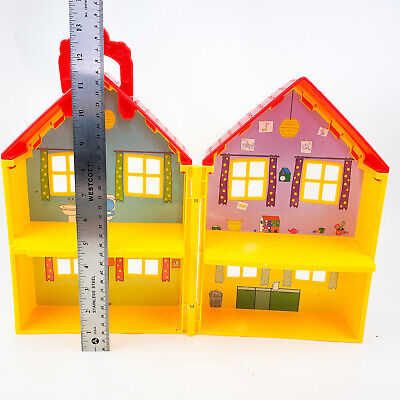 Peppa Pig's Deluxe Fold-n-Carry Deluxe Yellow House Mattel 2013 House only