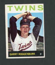 1964 Topps Garry Roggenburk #258 Minnesota Twins Minor Blemish (See Description)