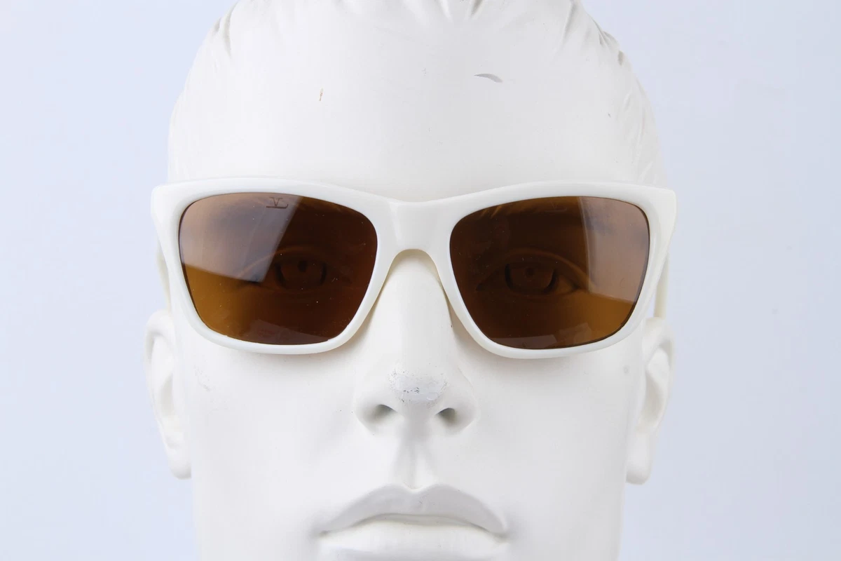 Vuarnet Sunglasses
GLAM WHITE / PURE BROWN Vuarnet 066, Vintage 90s Tempered Glass Lenses Unique Gold  main image 4