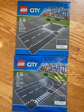 LEGO CITY: Straight & Crossroad (7280); Giunzione a T e Piastre stradali curve 7281