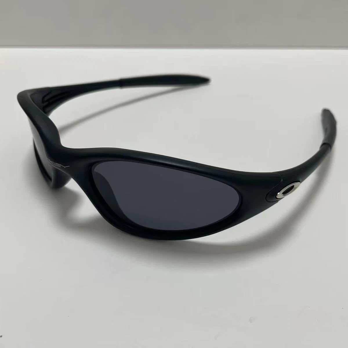 Preços baixos em Oakley Minute | eBay