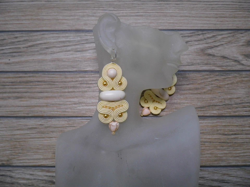 Handgenähte Ohrringe im Azteken-Stil - Bild 2 von 4