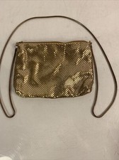 VINTAGE GOLD TONE MESH HAND EVENING BAG PURSE 7.5 X 5.5 Inch