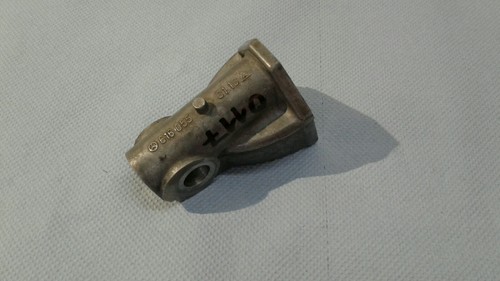 Original Mercedes OM616 W115 W460 Halter Nockenwellenhalter 6160550110