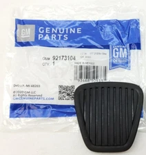 NEW GENUINE GM Brake & Clutch Pedal Pad Fits 2010-2015 Chevrolet Camaro 92173104