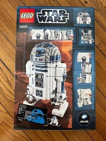 *NEW* Lego Star Wars 10225 R2-D2 Astromech Droid *RETIRED*