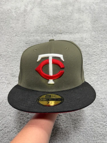 Minnesota Twins Hat Cap Mens Fitted 7 1/4 New Era Cooperstown Green Black TC