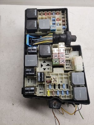 2016 Ford Focus Fuse Box Engine VIN 2 8th Digit OEM 1416384