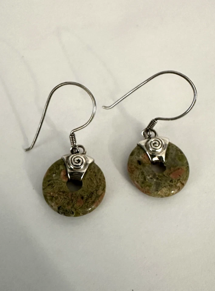 SAJEN 925 Sterling Silver Green Stone Round Dangle Drop Earrings Signed Vintage - Image 2 of 4