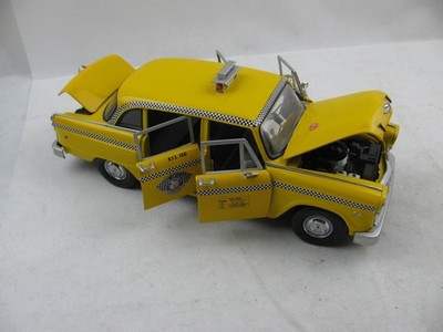 296| Sunstar 1:18 Modell Checker Taxi New York in gelb