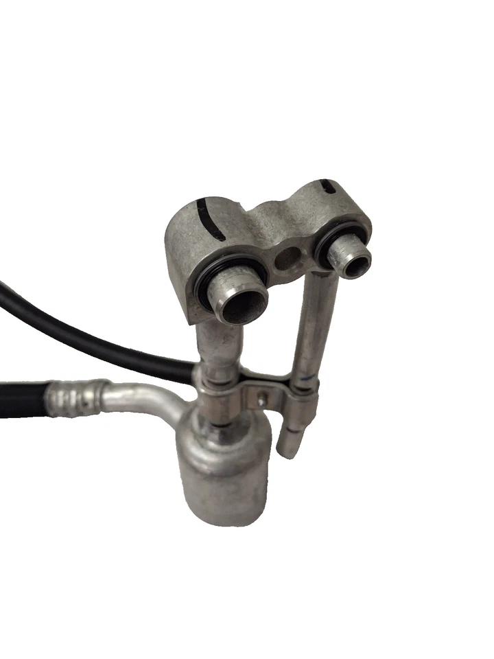 Mangueira de ar condicionado e condensador Cadillac Escalade Chevrolet Silverado GMC Sierra - Imagem 4 de 4