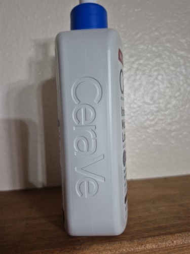 CeraVe Daily Moisturizing Lotion For Dry to Very Dry Skin 16 Fl oz/473 ml #1 ๐ฅ - Picture 7 of 12