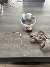 Beats Headphones with Iphone Lightning Connector