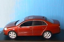 VW VOLKSWAGEN JETTA 2005 2.0 TDI Dark Red Metallic Schuco 1/43 Rouge Rosso Rot