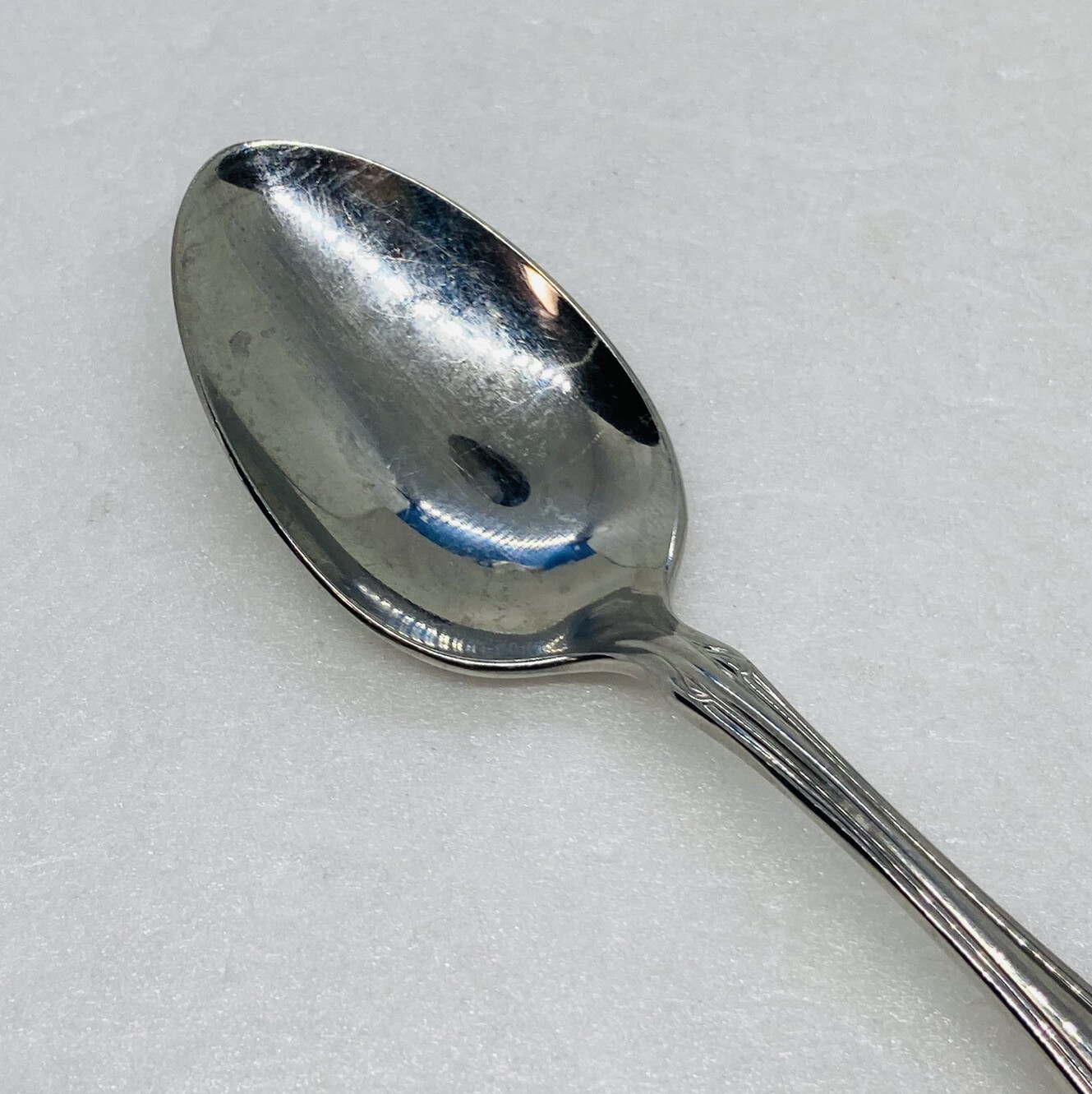 Oneida Community LOUISIANA Stainless Oval Soup Spoon Glossy 6” Flatware
