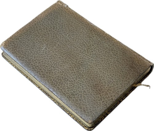 Alice's Adventures in Wonderland by Lewis Carroll 1928 Miniature Pocket Edition - Picture 12 of 13