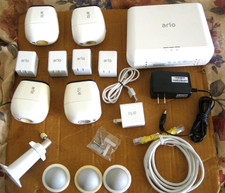 Netgear ARLO Base Station Hub VMB4000 + 4 Arl...
