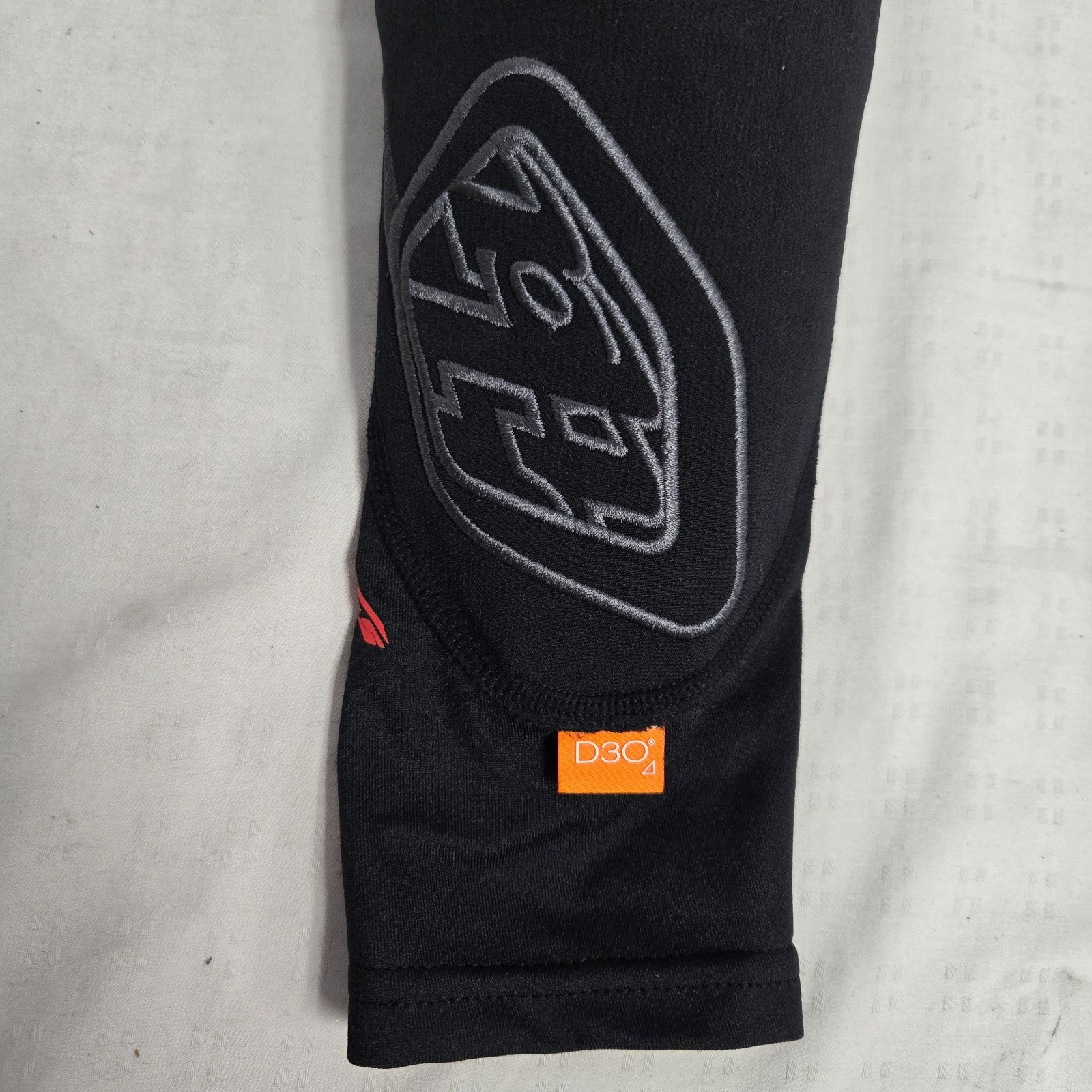 Troy Lee Designs TLD Adult Stage Elbow Guards Bike MTB Black Medium/Large SAMPLE