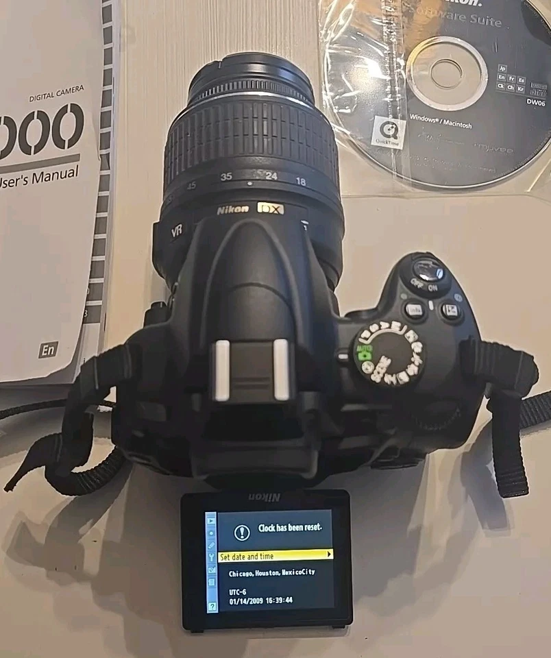 MINT LOT Nikon D5000 12.3MP Digital W/ SLR 18-55mm Lens extra Battery & Charger - Image 2 of 4