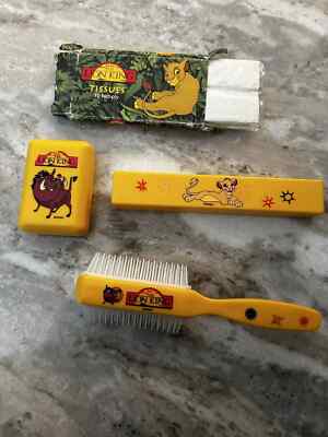 Disney Lion King Kids Toiletry Set Simba Pumbaa Brush Case Tissues 90s Vintage