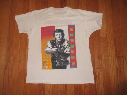 PAUL McCARTNEY - WORLD TOUR -CONCERT T-SHIRT : 1980s vintage concert t-shirt, vintage, size XL, single stitch, B+ condition