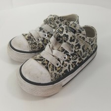 Convers Infant Chuck Taylor All Star 766298F Lace Up Black White Sneaker Size 4