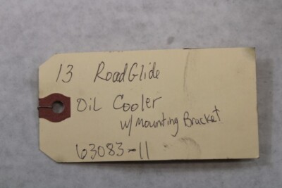 ハチハチ Oil Cooler w/ Mounting Bracket 63083-11 2013 Harley Davidson