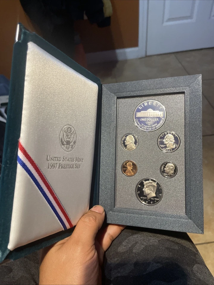 1997 年美国铸币厂威望精制套装。 — 第 3/4 张图片