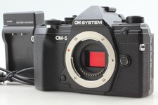   SC 18,310  MINT  Olympus OM-5 Mirrorless Digital Camera Black Body Auto JAPAN