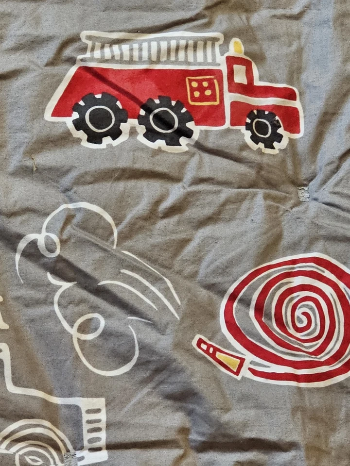 Pottery Barn Kids Fire truck Sleeping Bag Bedding - Image 3 of 4