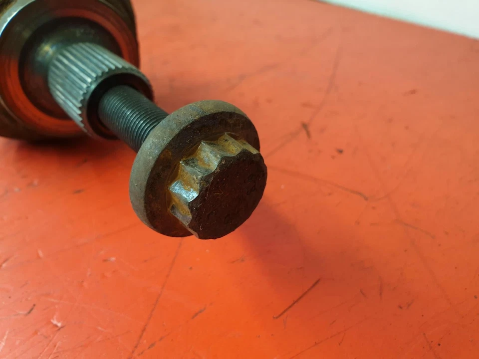 VOLKSWAGEN PASSAT CC EJE DE TRANSMISIÓN LADO DEL CONDUCTOR FUERA DE JUEGO 2013 2,0 L DIÉSEL MANUAL CFFB Foto 3 de 4