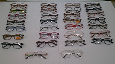 WOMEN'S READING GLASSES LOT OF 30 VARIETY OF MAGNAFICATION NEW