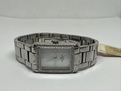 Kate Spade New York Women display picture 2
