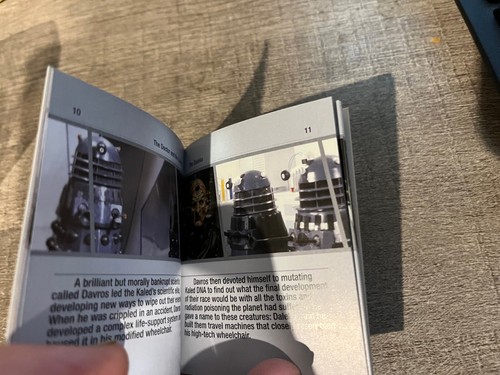 Dr Who NOS Mega Mini Kits Dalek & Book 2012 - Picture 8 of 13