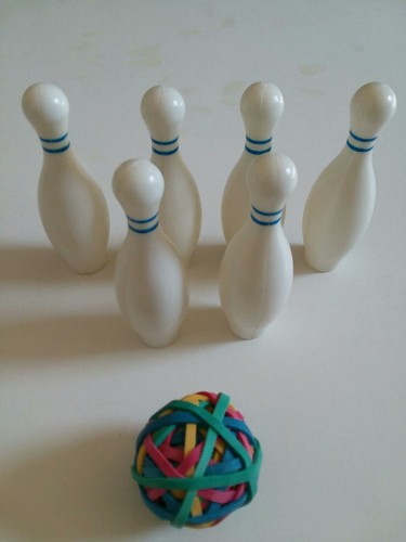 BUXTON 1898 Mini Desktop Bowling!! - Picture 2 of 3