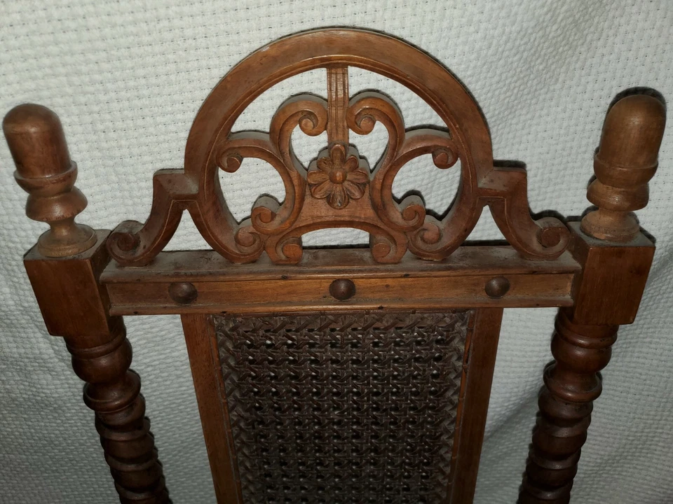 Antigua silla/silla plegable victoriana tallada en nogal y caña - rara Foto 2 de 4