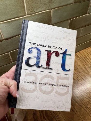 The Daily Book Of Art Hardcover