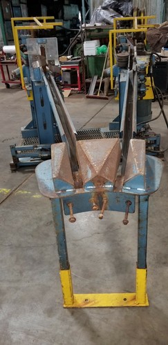 MID-OREGON 1045 HORIZONTAL CIRCULAR RE RIPSAW 2X8 ADJASTABLE RIP SAW BELT FEED
