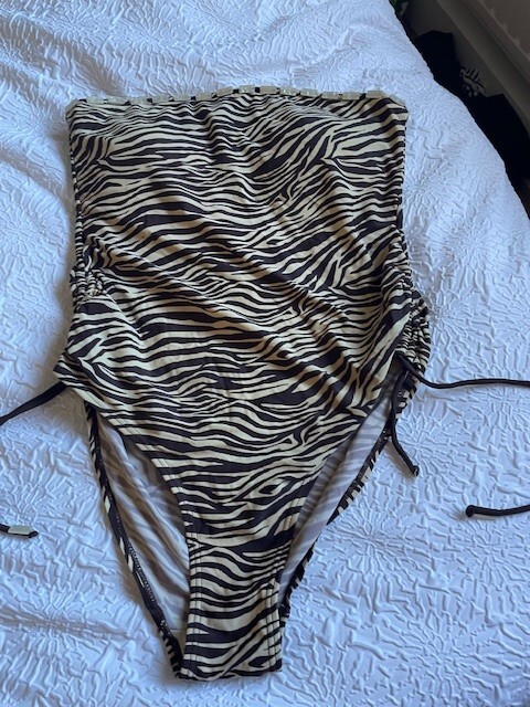 Picture 1 of 3