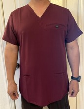 MED 1 Men  s Scrub Top Wine Sz Medium NEW