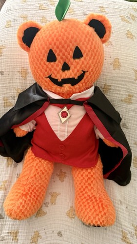 Build A Bear Vampir Kürbis Plüsch mit Cape, Halloween leuchtender Teddybär  - Bild 1 von 8