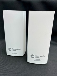 2x Linksys SPNMX56 WiFi 6 routers de malla (fibra comunitaria) sin probar: repuestos/reparación