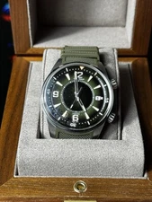 Jaeger-LeCoultre Polaris Date Steel Auto 42mm Q906863J  BNIB "Boutique Only"