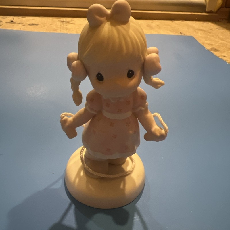 Precious Moments PM991 Jumping For Joy Porcelain Figurine Members Only Vtg Box