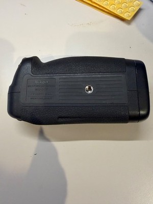 Nikon MBD17 MB-D17  Battery Grip with MS-D12EN for D500