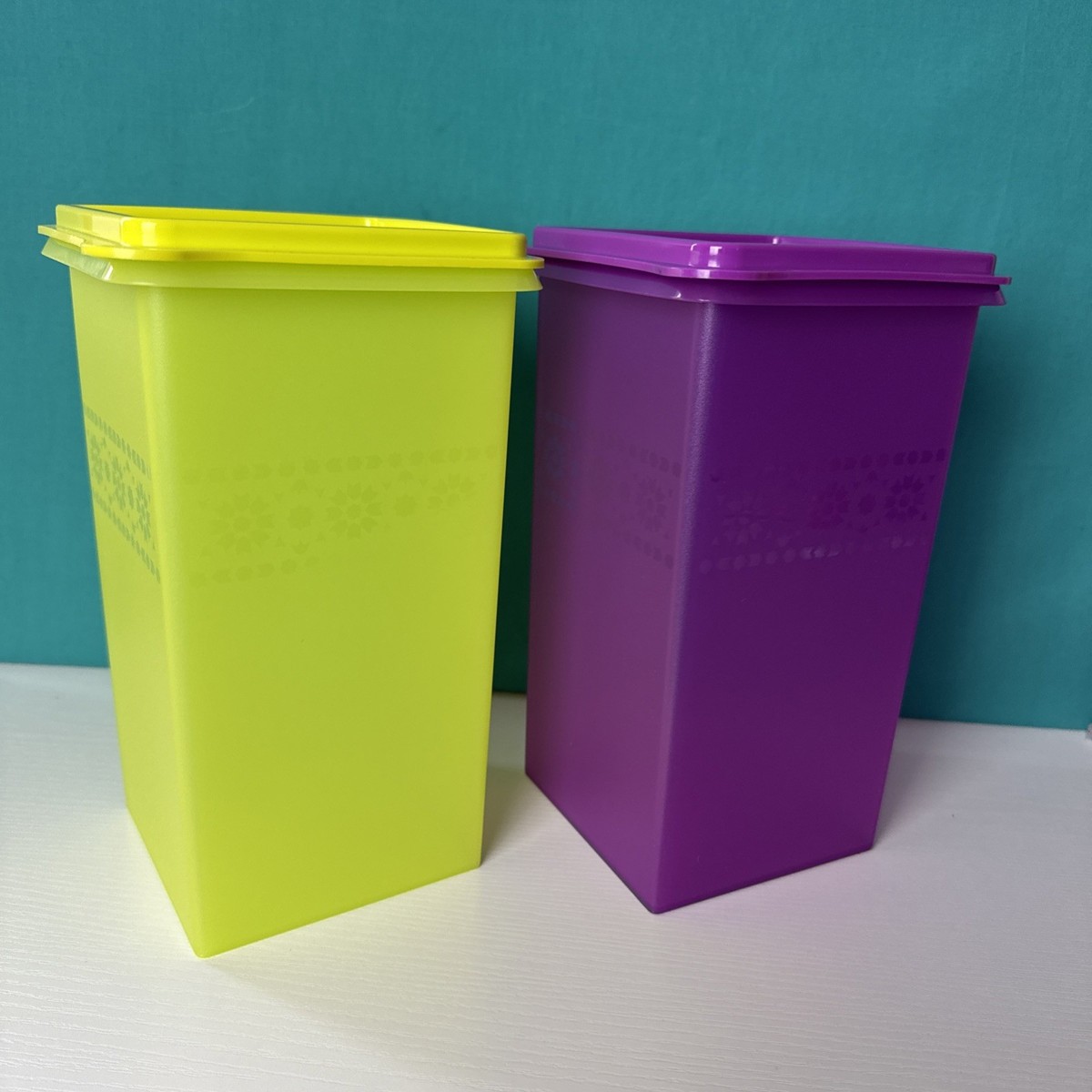 Tupperware Cracker Keeper Set Kracker Saltine Saver Storage