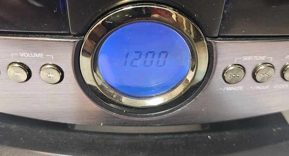 GPX HM3817DTBLK Wall-Mountable Micro FM Stereo System CD-Player ALL WORKS - Image 4 of 4